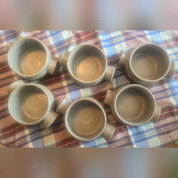 Pottery French Onion Soup Bowls - Picture 2 of 3